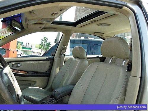 Nissan Maxima 2001 photo 1