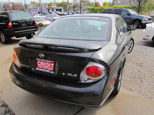 Nissan Maxima 2001 photo 1