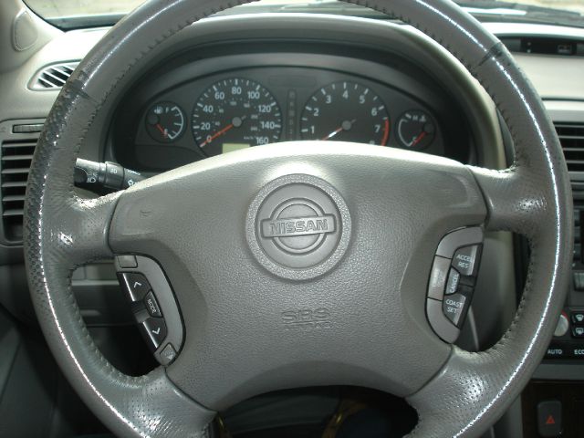 Nissan Maxima 2001 photo 14