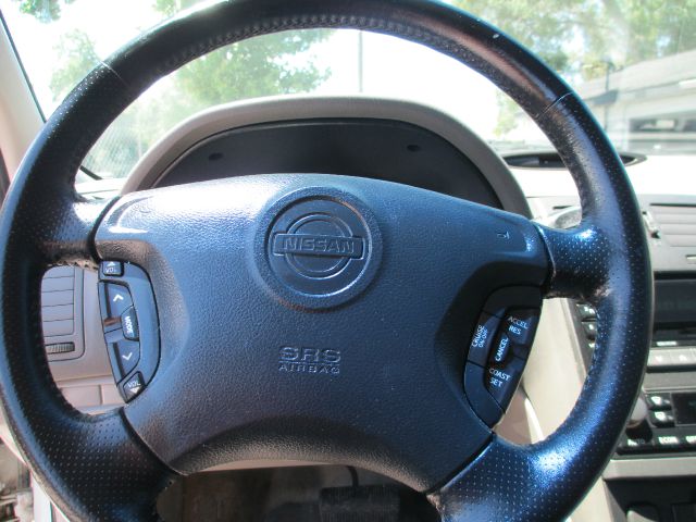 Nissan Maxima SE Sedan