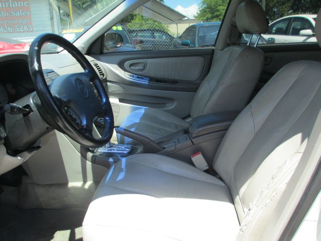 Nissan Maxima 2001 photo 2