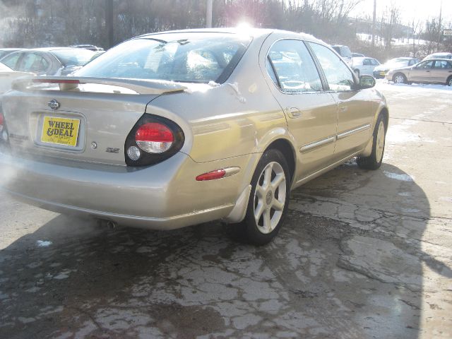Nissan Maxima 2001 photo 2