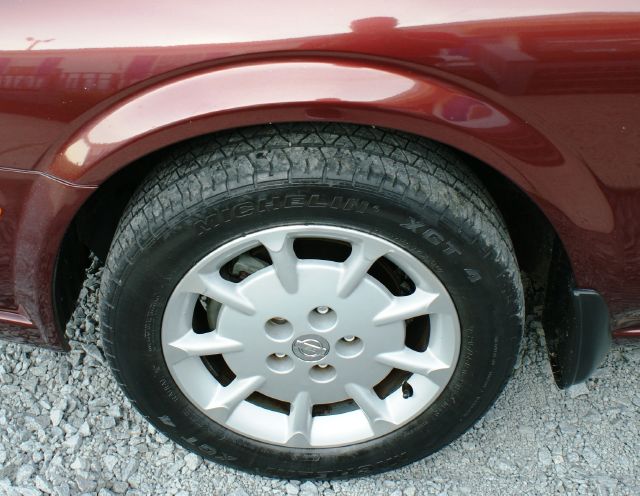 Nissan Maxima 2001 photo 1