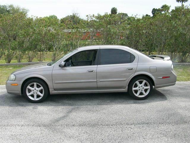 Nissan Maxima 2002 photo 1