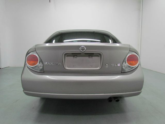 Nissan Maxima 2002 photo 1