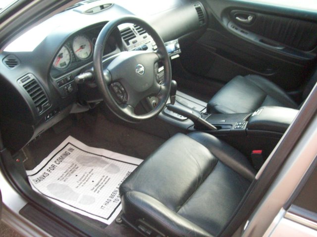 Nissan Maxima 2002 photo 1
