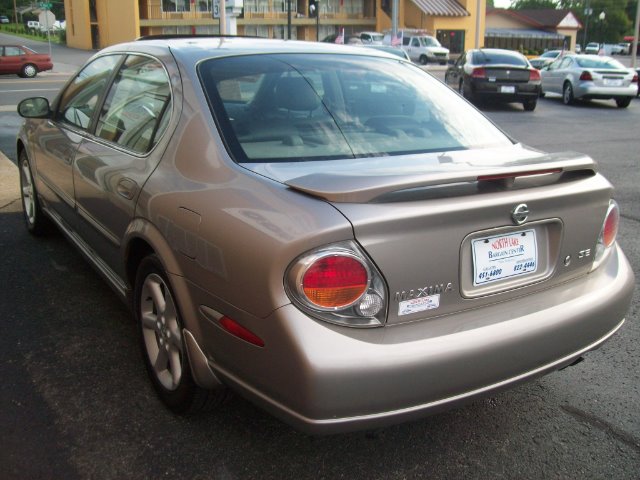 Nissan Maxima 2002 photo 2