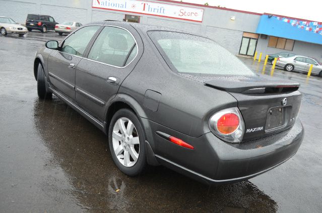 Nissan Maxima 2002 photo 2