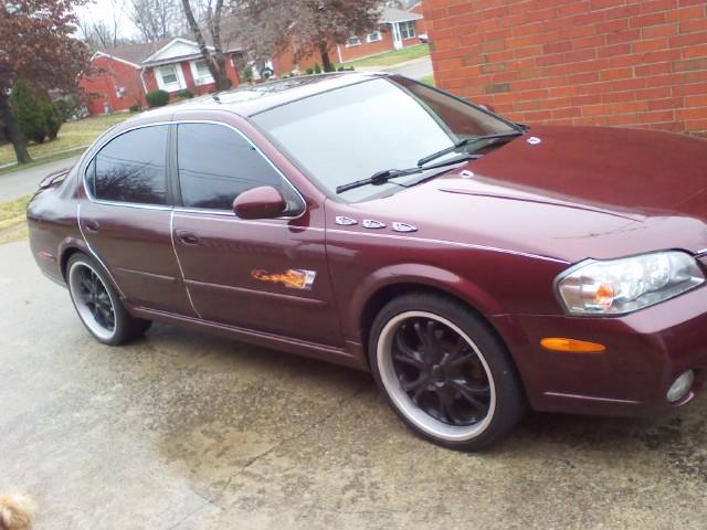 Nissan Maxima SE Sedan