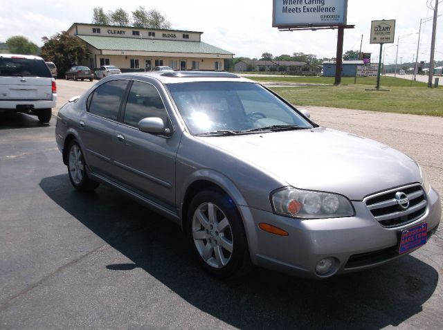 Nissan Maxima 2002 photo 1