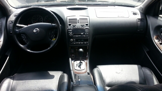Nissan Maxima 2002 photo 3