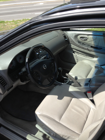 Nissan Maxima 2002 photo 1