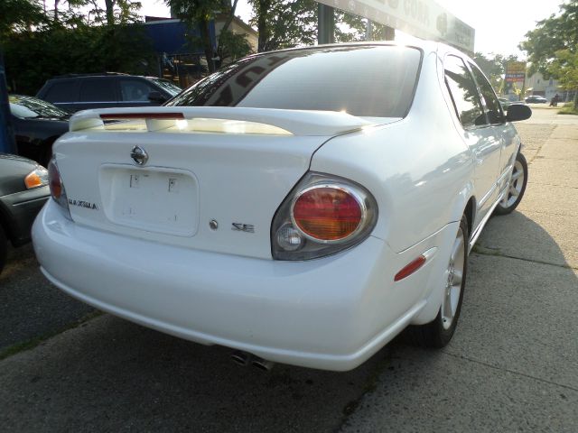 Nissan Maxima 2002 photo 2