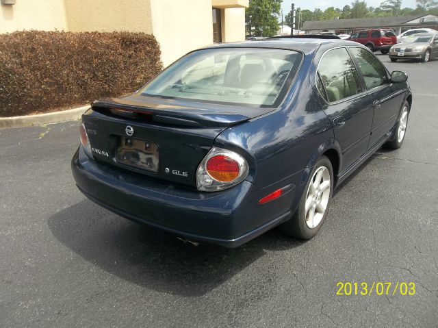 Nissan Maxima 3.0 Quattro Sedan