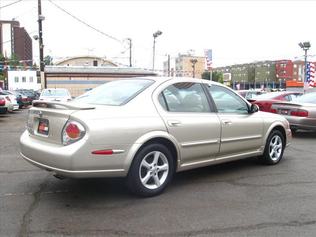 Nissan Maxima 2002 photo 2
