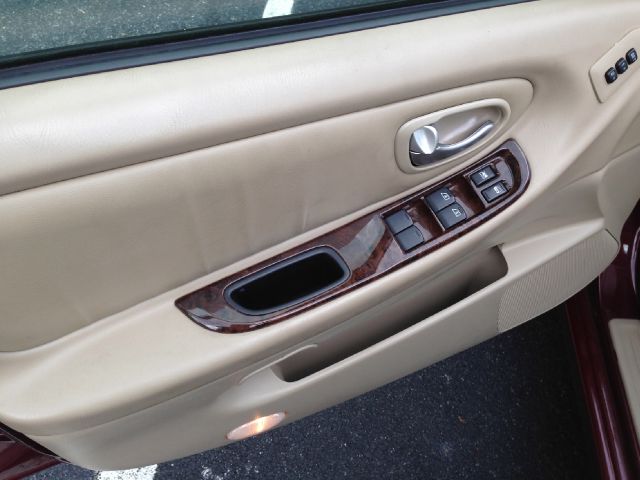 Nissan Maxima 2003 photo 28