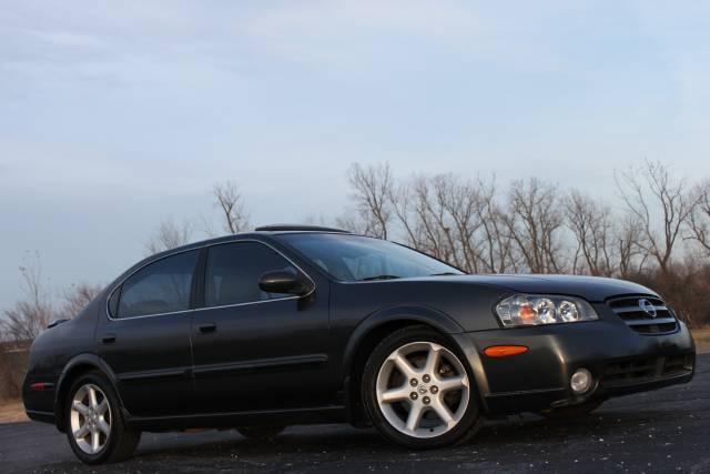 Nissan Maxima SE Sedan