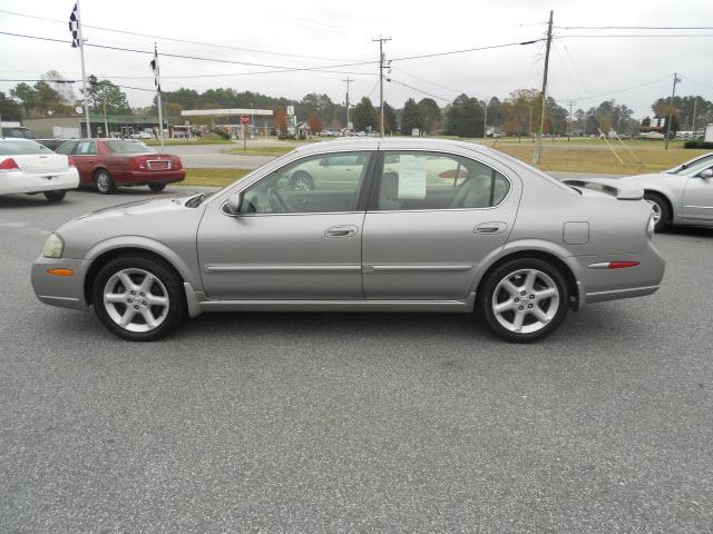 Nissan Maxima 2003 photo 1