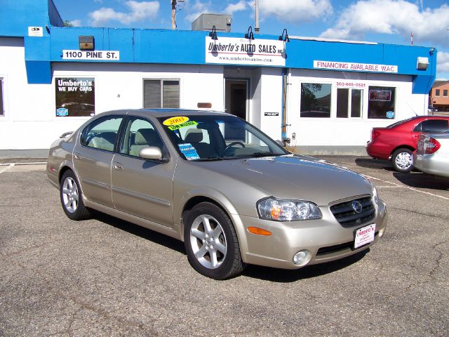 Nissan Maxima SE Sedan