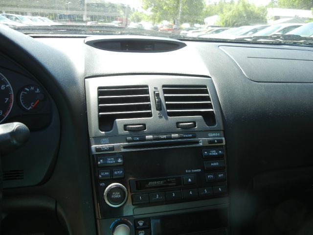 Nissan Maxima 2003 photo 8