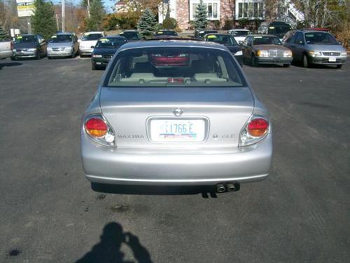 Nissan Maxima 2003 photo 1