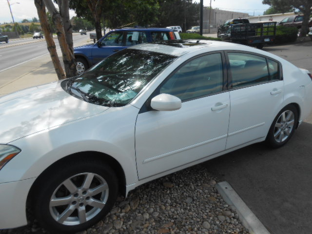Nissan Maxima 2004 photo 1