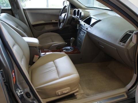 Nissan Maxima 2004 photo 1