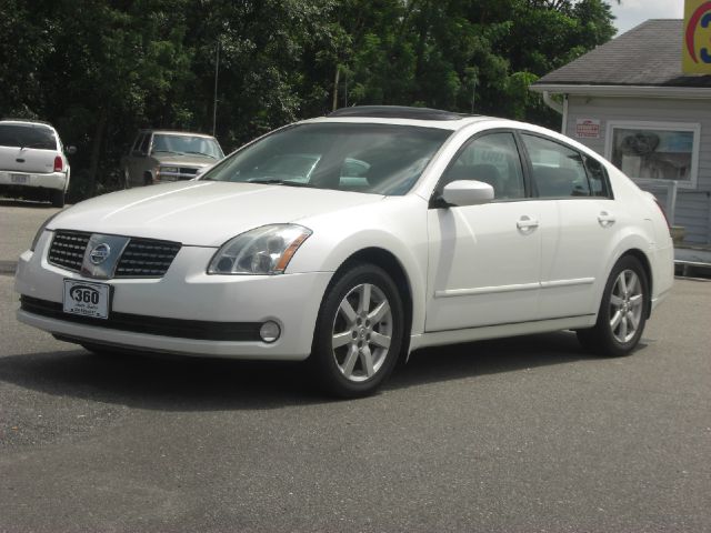 Nissan Maxima 2004 photo 2