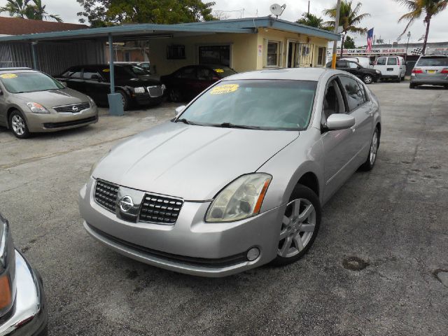 Nissan Maxima LS S Sedan