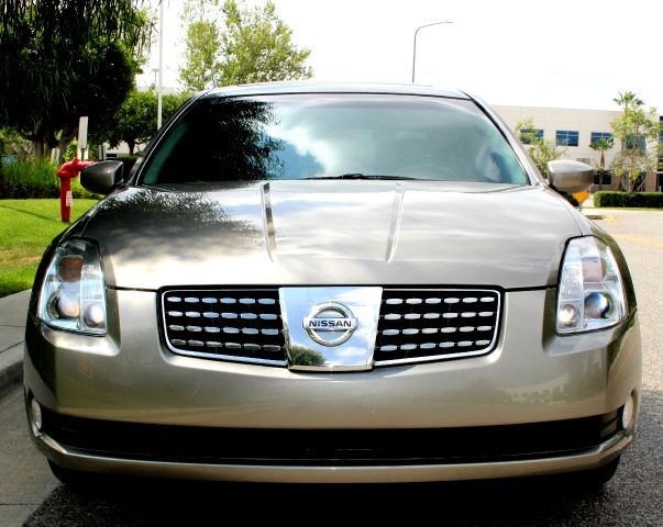 Nissan Maxima 2004 photo 2