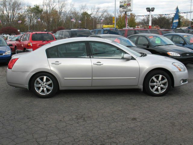Nissan Maxima 2004 photo 1