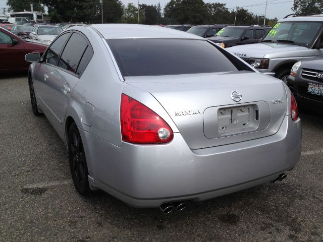 Nissan Maxima 2004 photo 1
