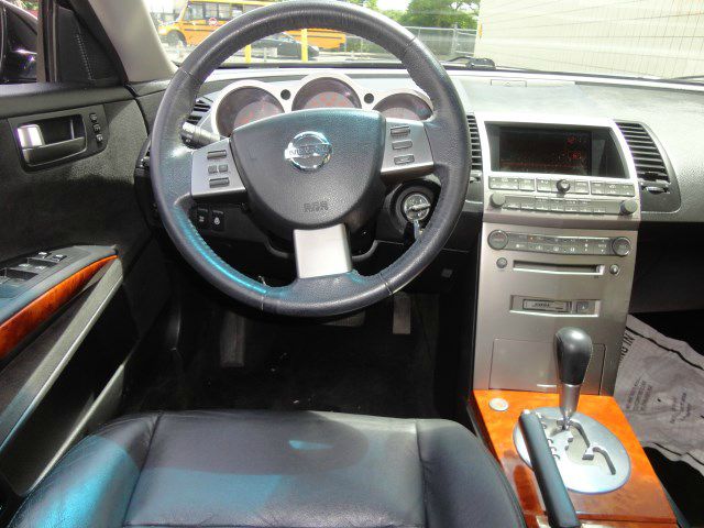 Nissan Maxima 2004 photo 2
