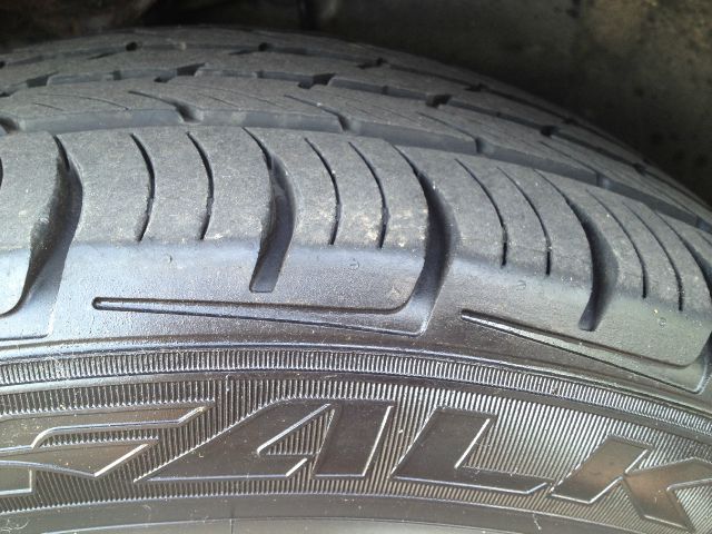 Nissan Maxima LS S Sedan