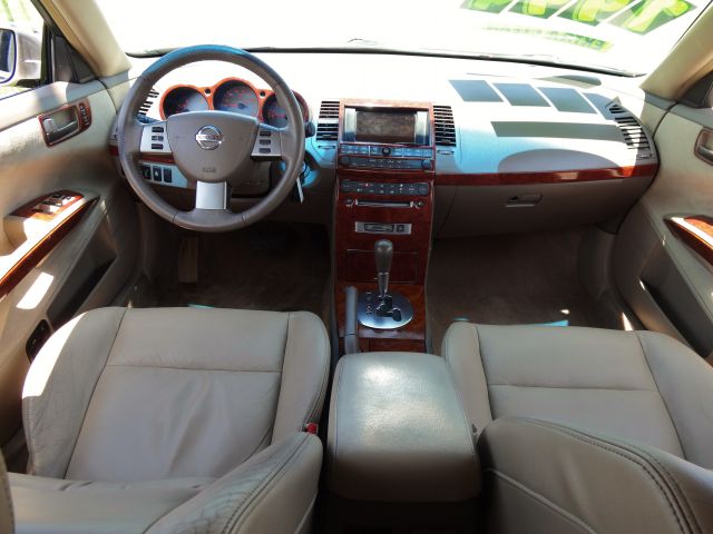 Nissan Maxima LS S Sedan