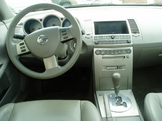 Nissan Maxima 2004 photo 1