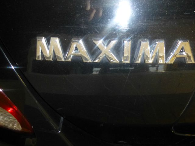 Nissan Maxima 2004 photo 1