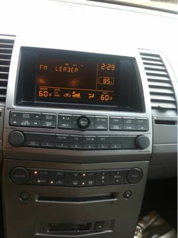 Nissan Maxima SE Sedan