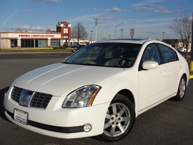 Nissan Maxima 2004 photo 2