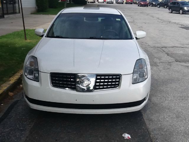 Nissan Maxima 2004 photo 2