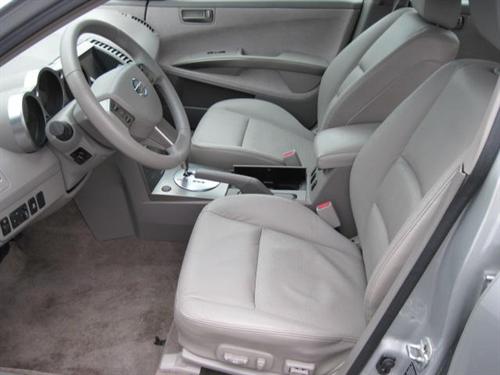 Nissan Maxima 2004 photo 1
