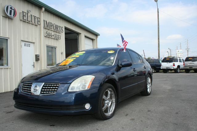 Nissan Maxima 2004 photo 1