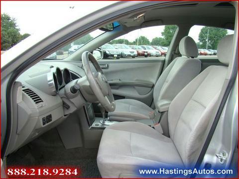 Nissan Maxima 2004 photo 1