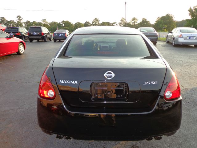 Nissan Maxima 2004 photo 1
