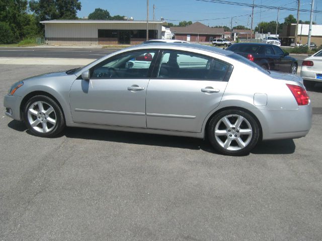 Nissan Maxima 2004 photo 1