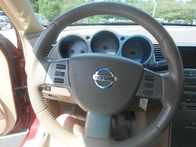 Nissan Maxima 2004 photo 1
