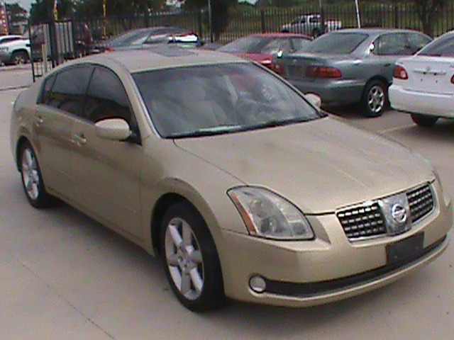 Nissan Maxima 2004 photo 2