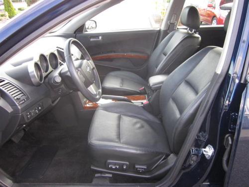Nissan Maxima 2004 photo 1