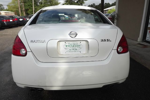 Nissan Maxima 2004 photo 2