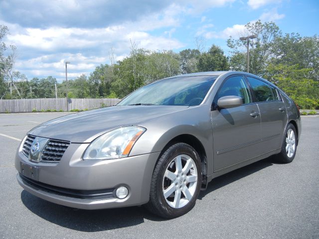 Nissan Maxima 2004 photo 2